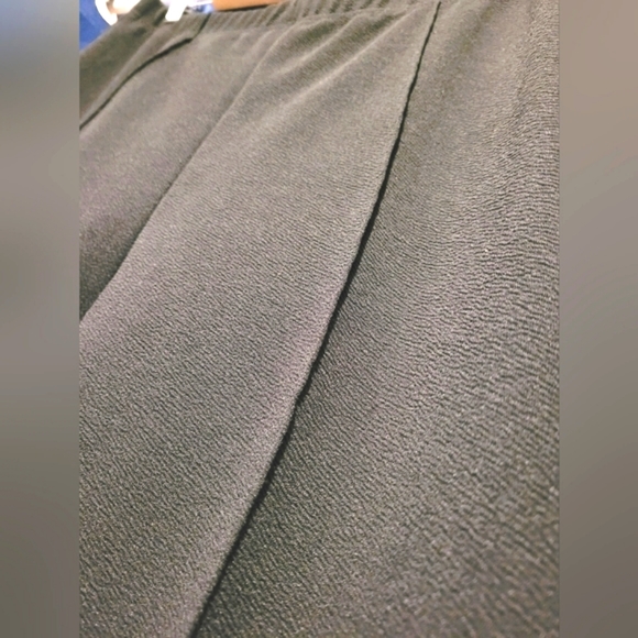 ⏰️3/$10 1X NWOT Shein black skinny pants - Picture 2 of 5